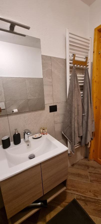 Bed and Breakfast Lo Noyer Et Les Roses Сен-Никола Экстерьер фото
